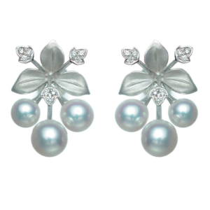 Tokyo Pearl 0.12 ctw 18kt White Gold 5.0 mm - 6.5 mm Akoya Pearl Diamond Earrings